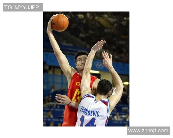 姚明腋下投球技巧解析如何提升篮球投篮命中率与投篮风格