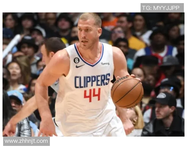 快船逆转猛龙,取得季后赛首胜——逆风翻盘的极致表现 快船逆转猛龙,取得季后赛首胜——逆风翻盘的极致表现